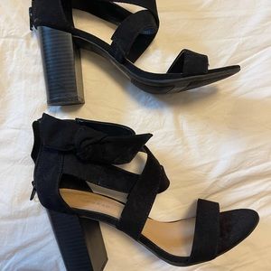 Lauren Conrad black high heel size 7.5